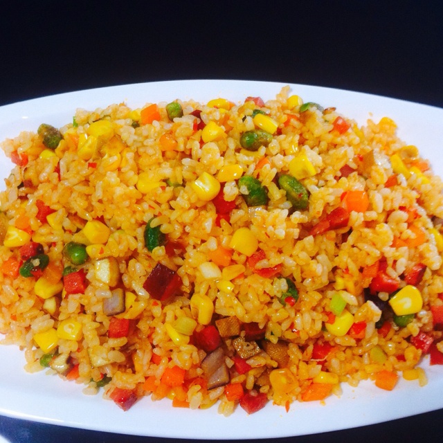 奚姥姥做的剁椒鸡蛋炒饭