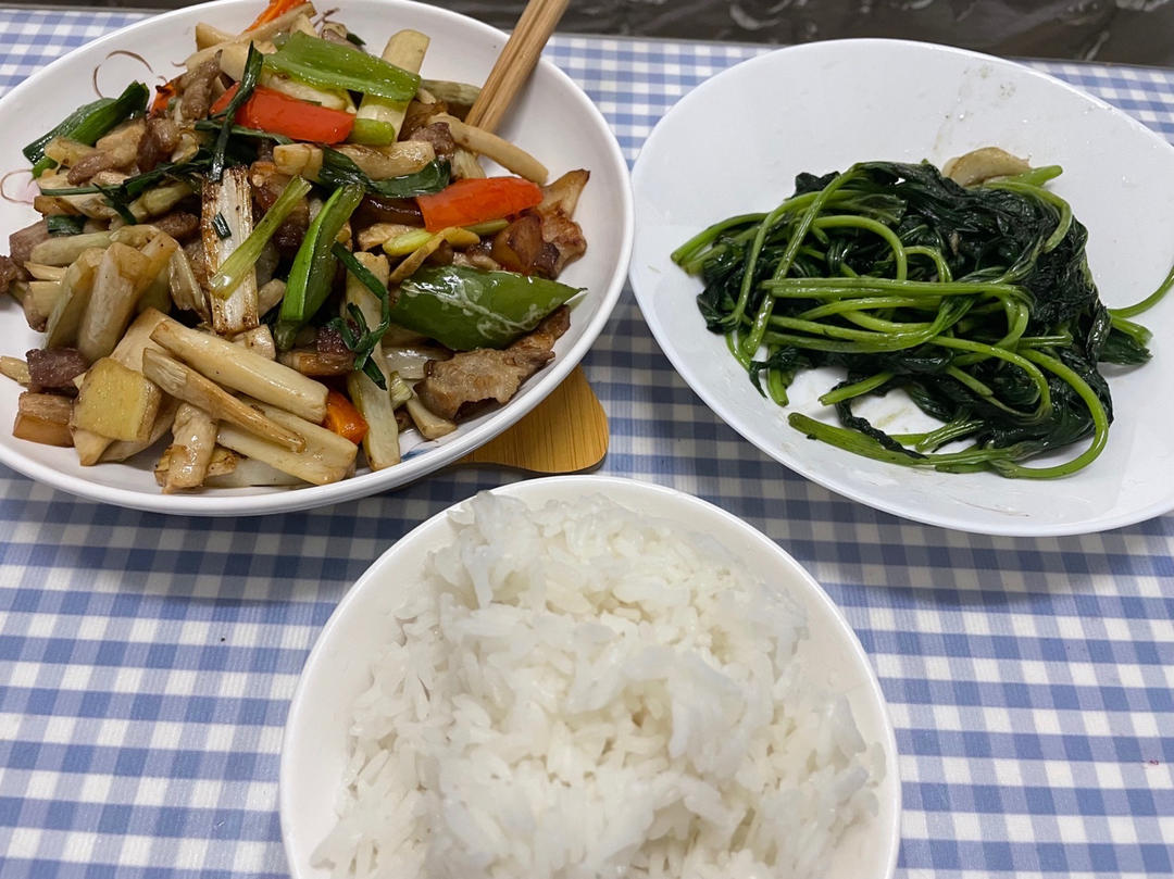 罗汉笋炒五花肉