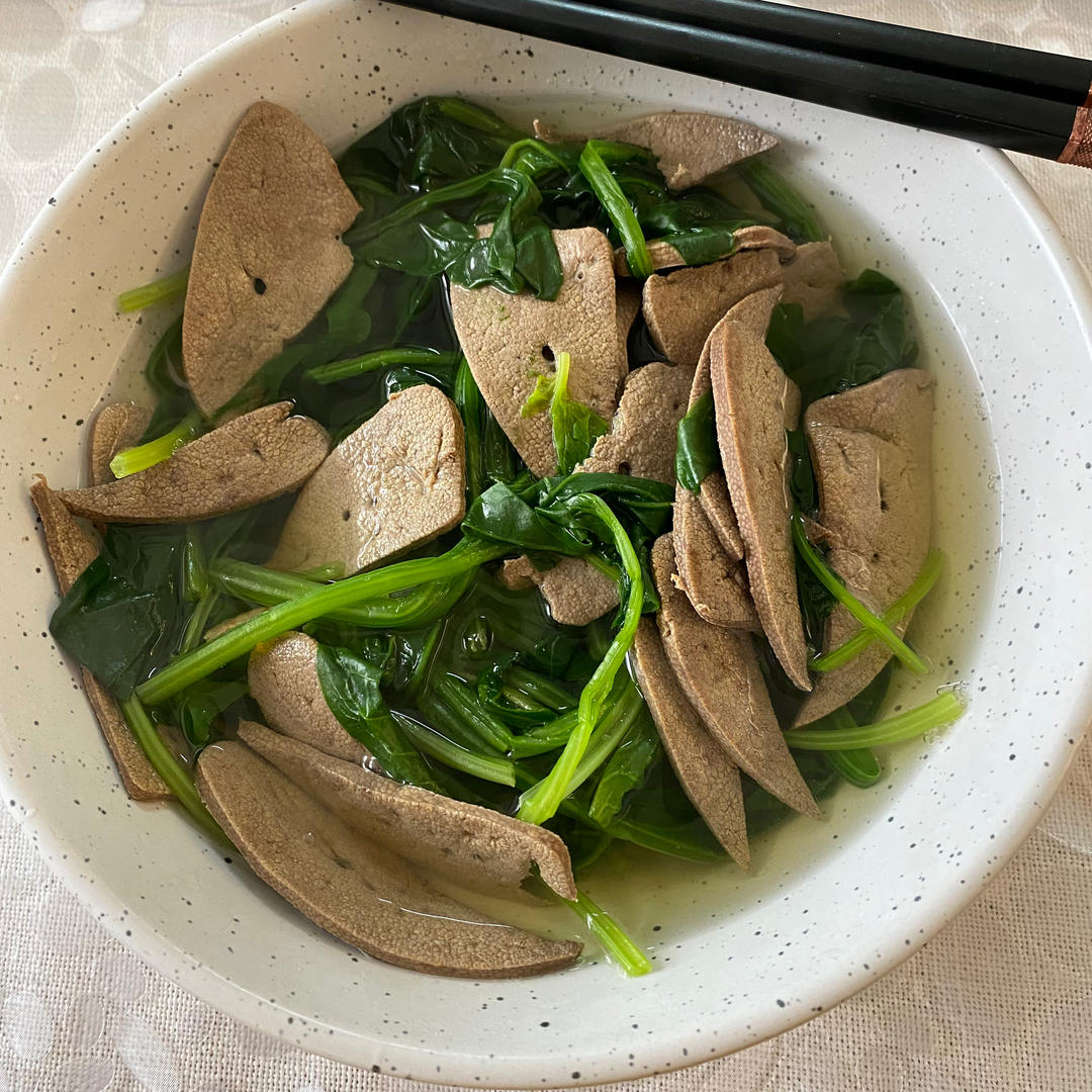 菠菜猪肝汤（缺铁性贫血建议每周喝一两次，效果极佳）