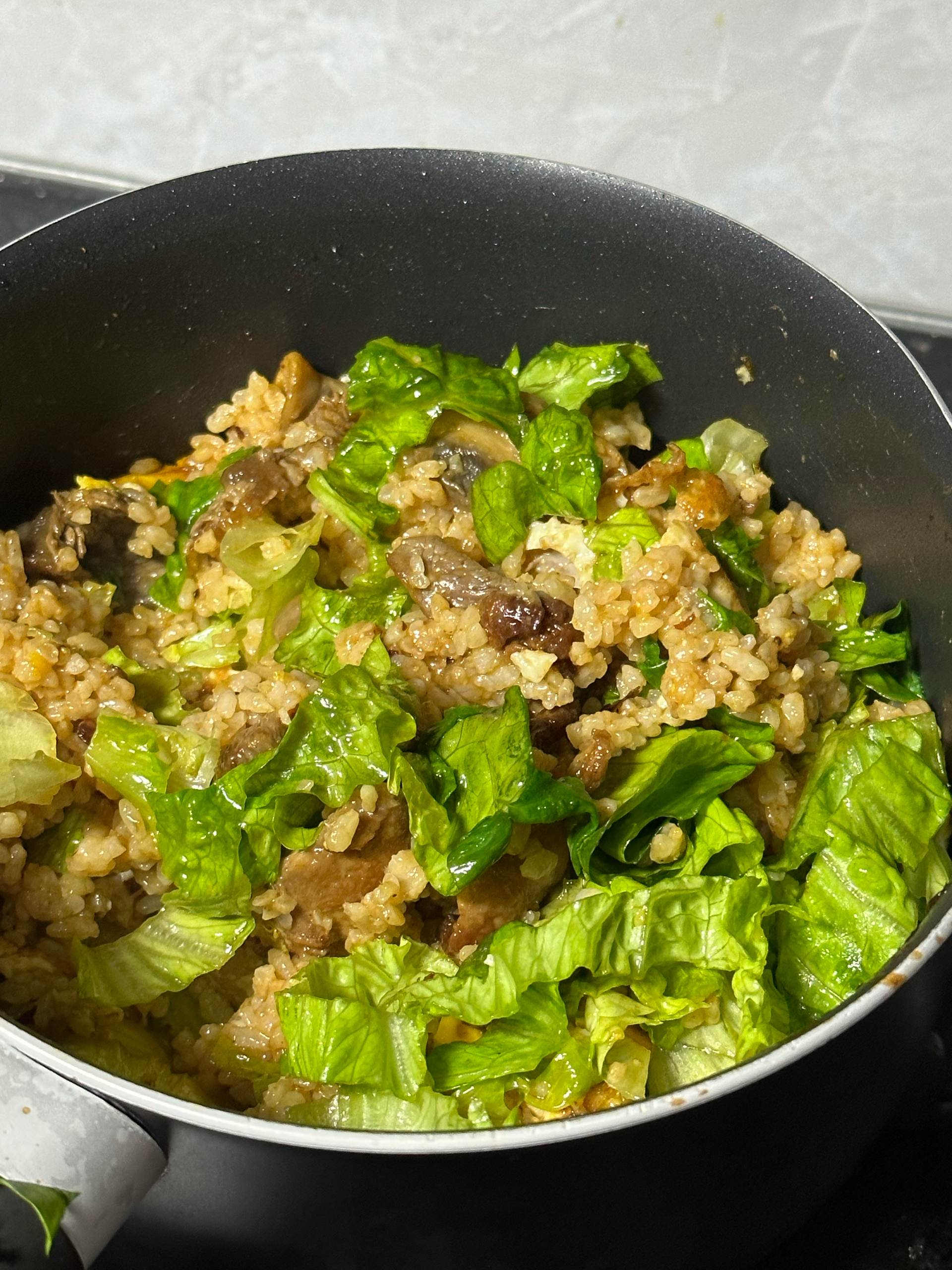 生菜牛肉拌饭