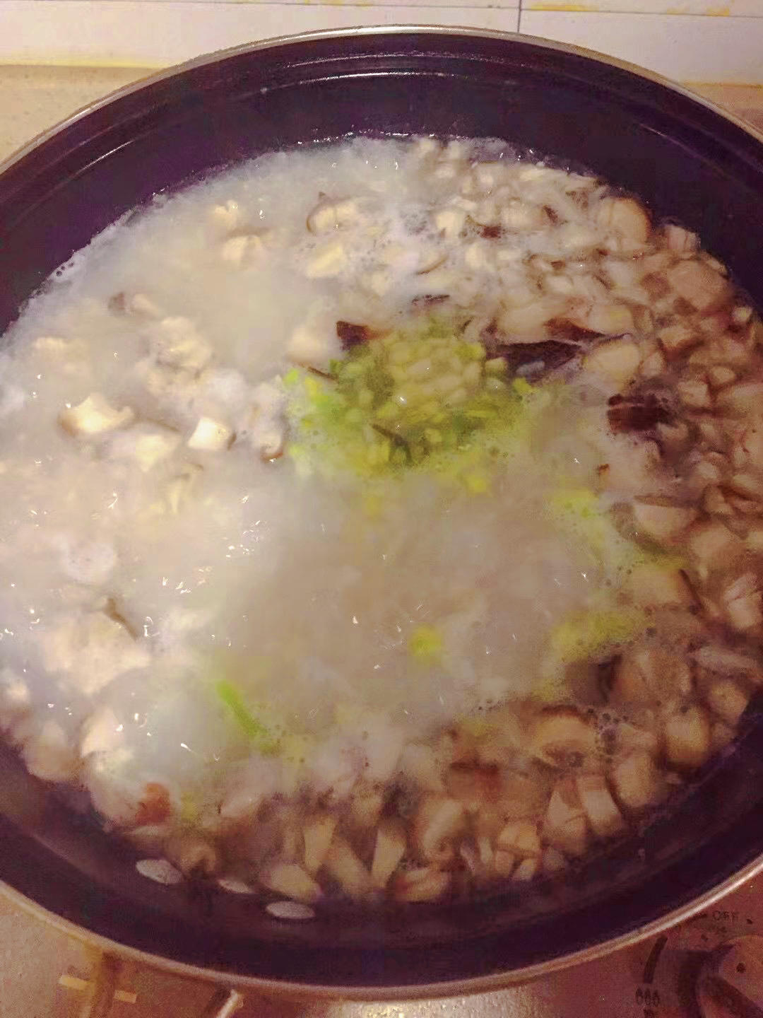 香菇鸡肉粥