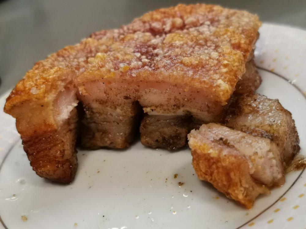 一次成功的脆皮五花肉