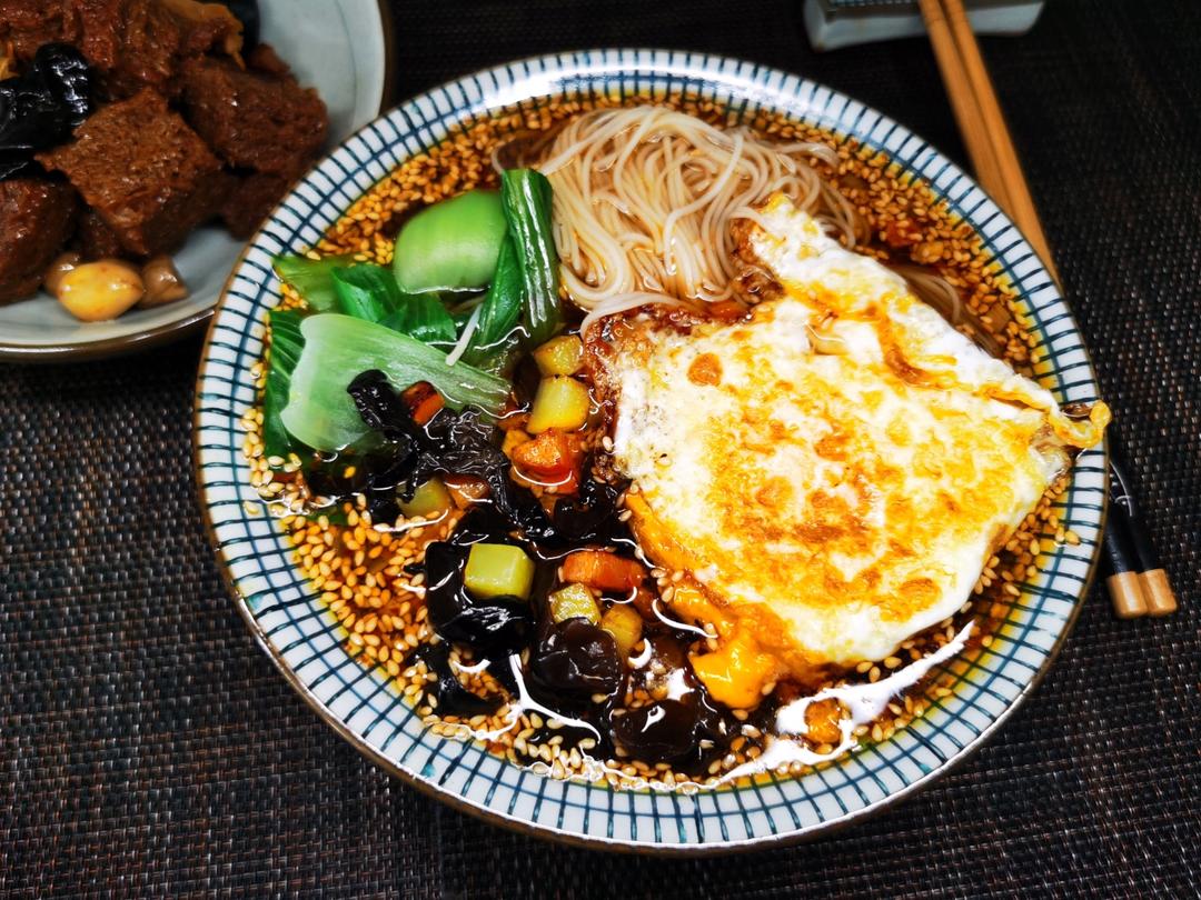 酸汤面