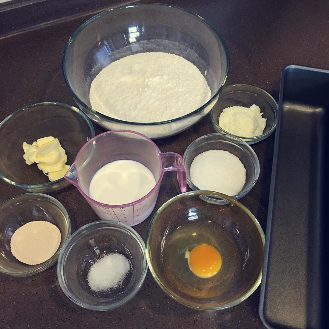 纯奶手撕吐司的做法 步骤1