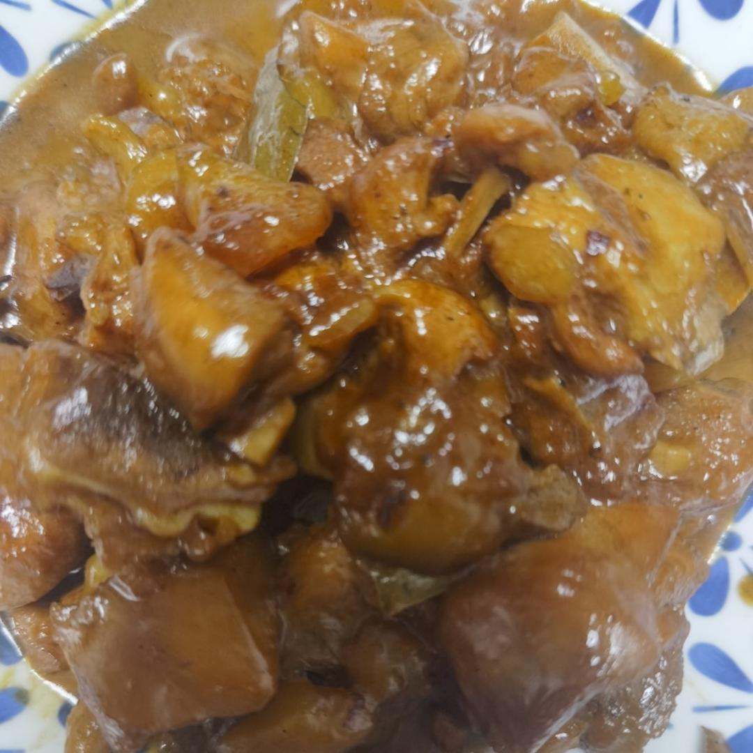土豆烧鸡块