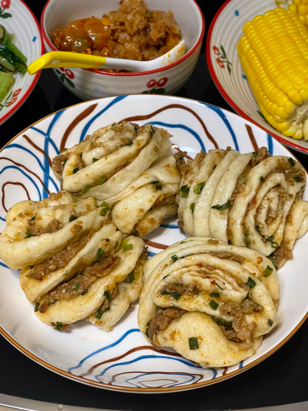 葱香肉花卷