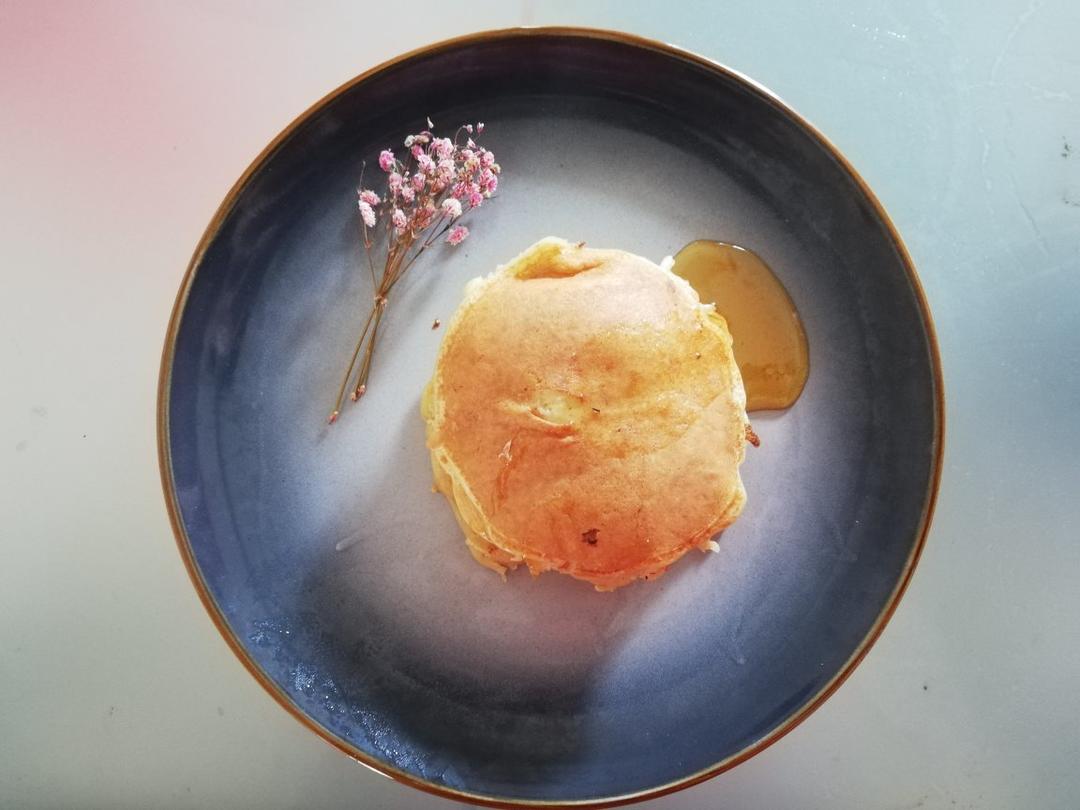 【减脂早餐】无油香蕉松饼（超简单）