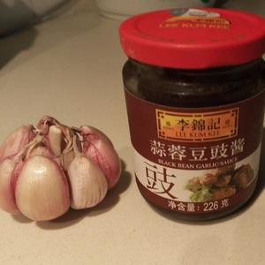 蒸蒜香豆豉排骨的做法 步骤1