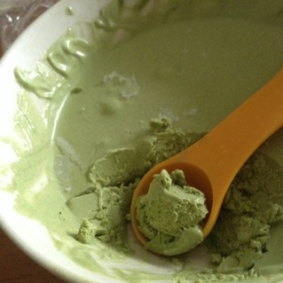 无需搅拌也无冰渣的抹茶冰淇淋