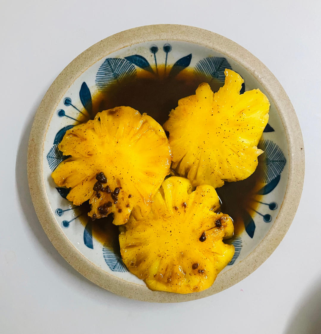 肉桂酒香煎凤梨