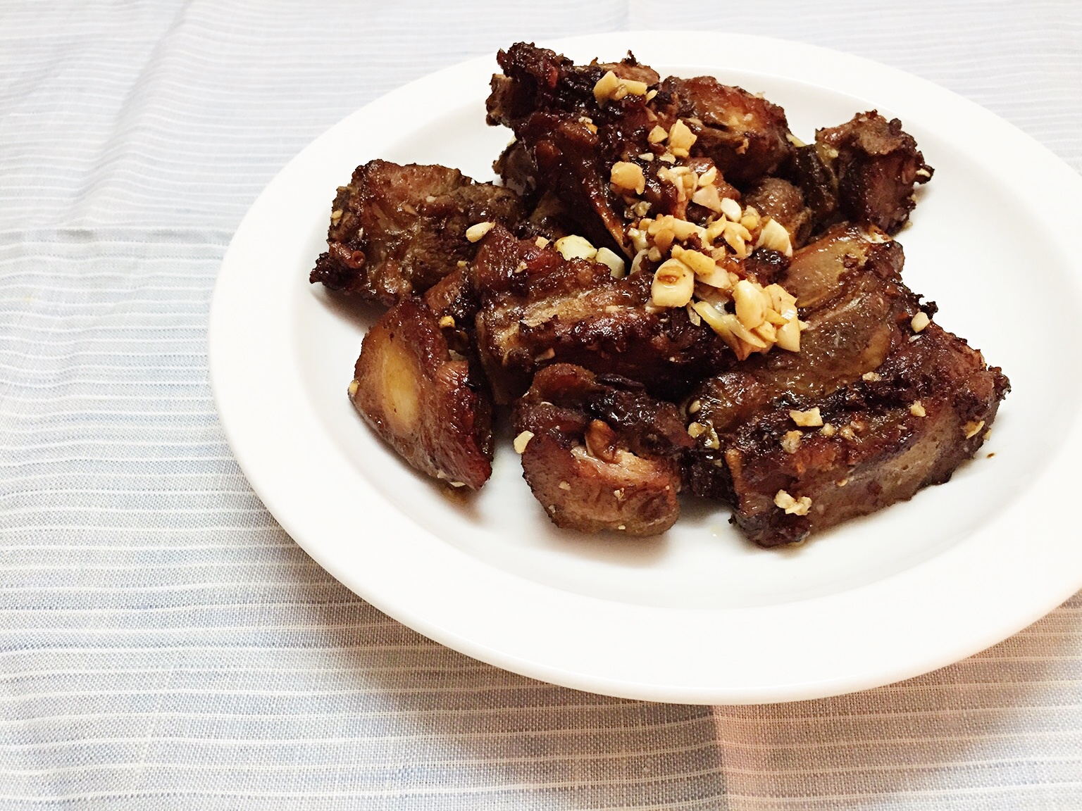 金牌蒜香排骨