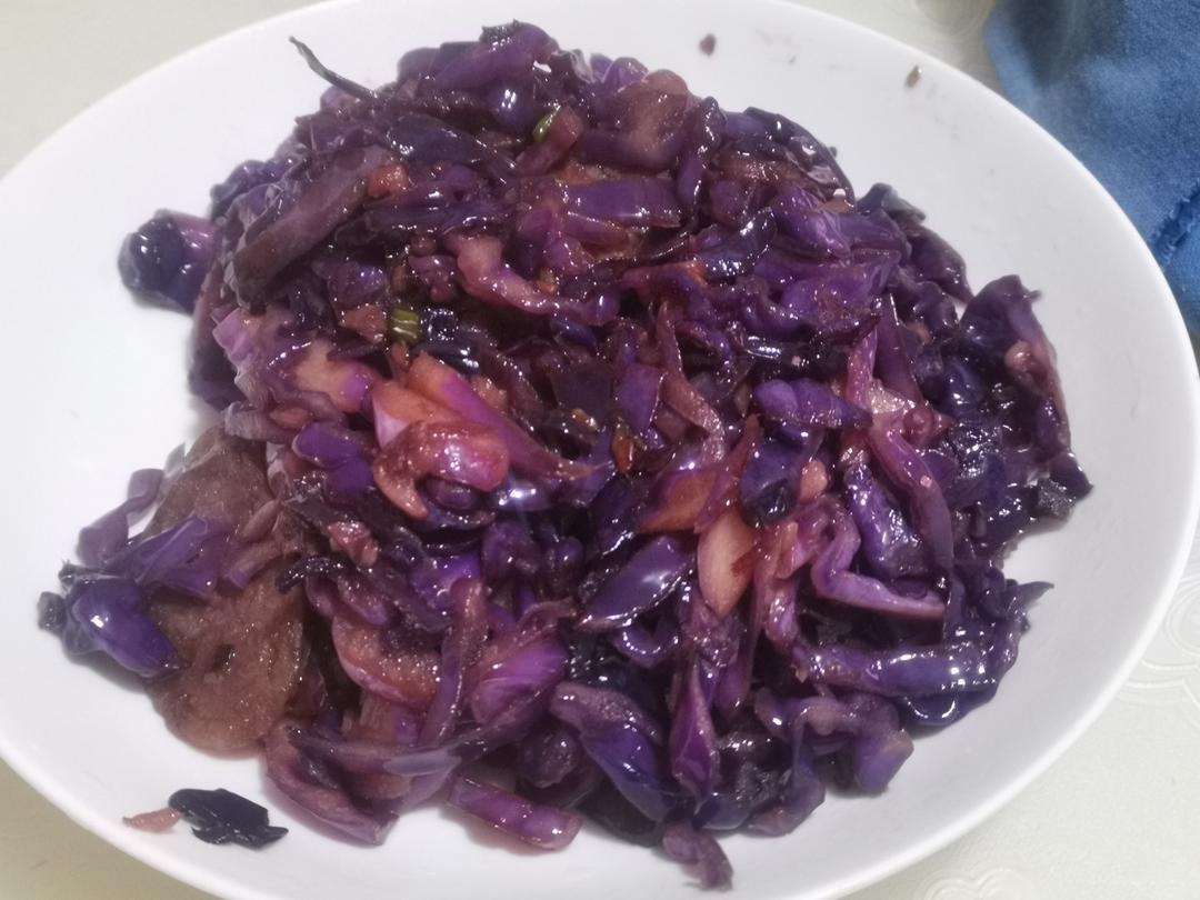 肉炒紫甘蓝