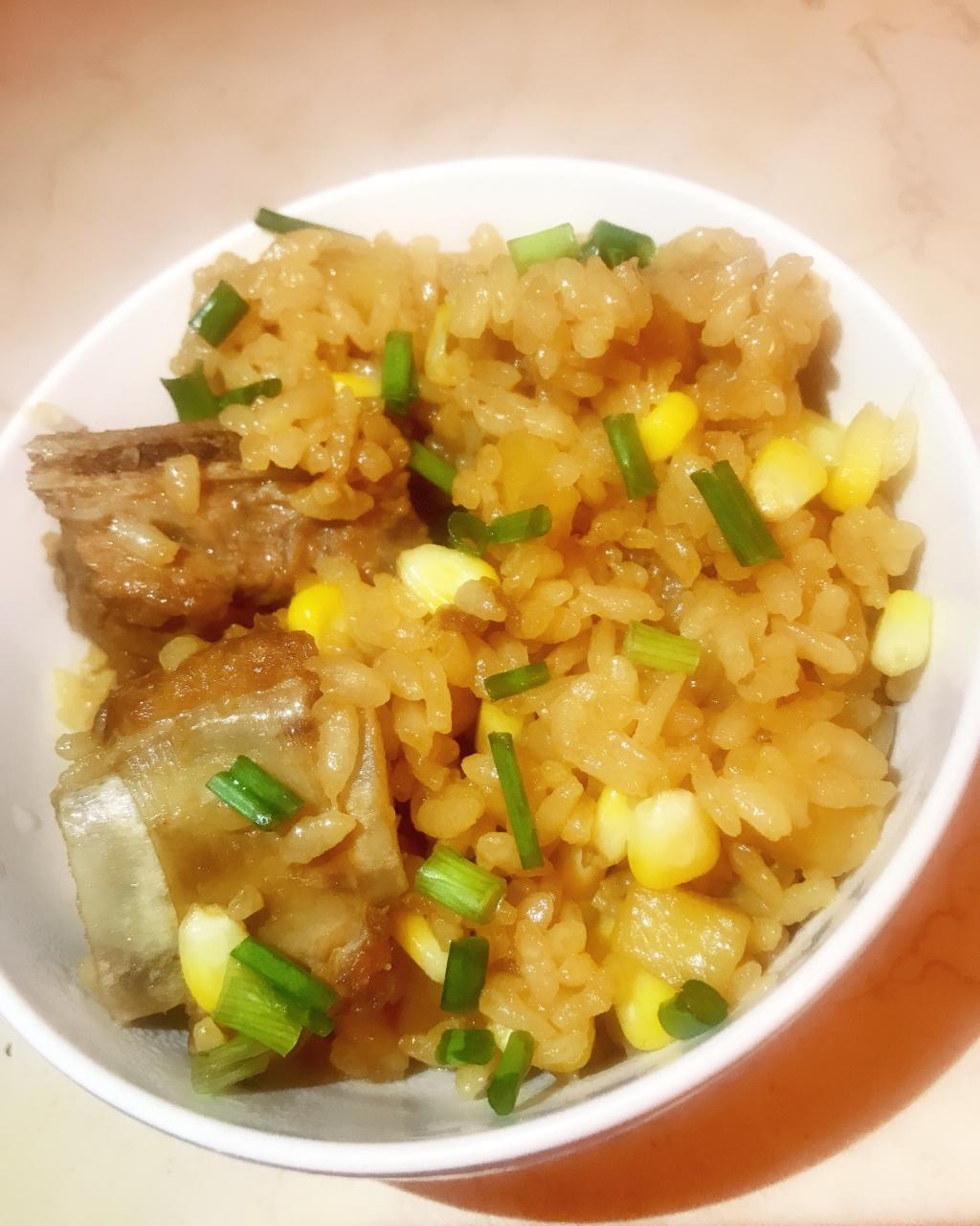 喷香排骨焖饭（爆好吃）