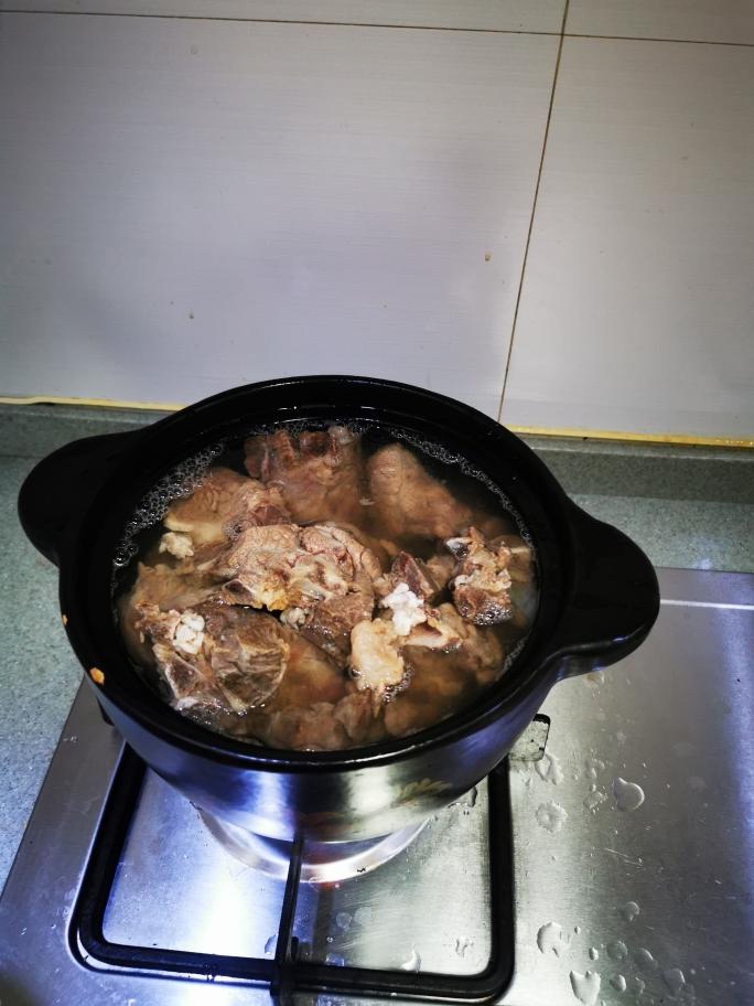 莲藕骨汤～湖北味道