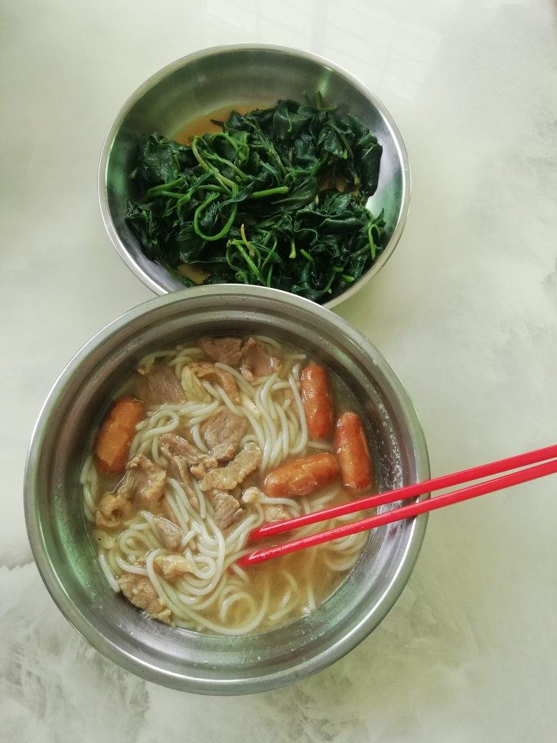 瘦肉米粉
