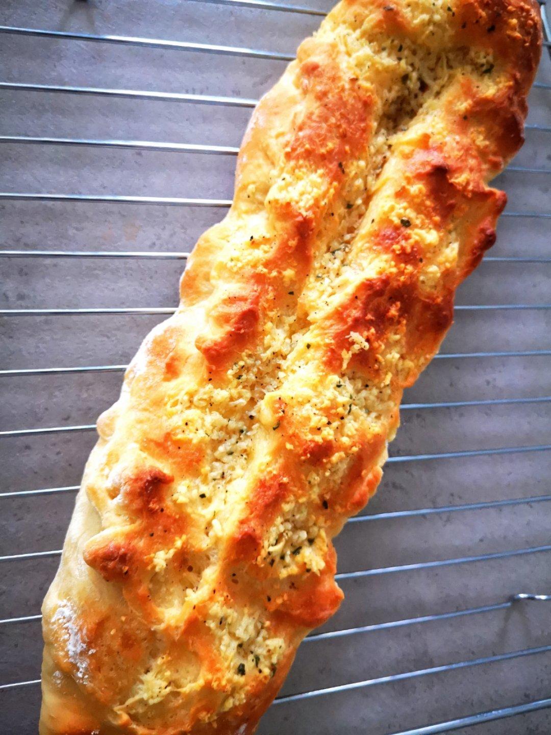 软式起司蒜味面包