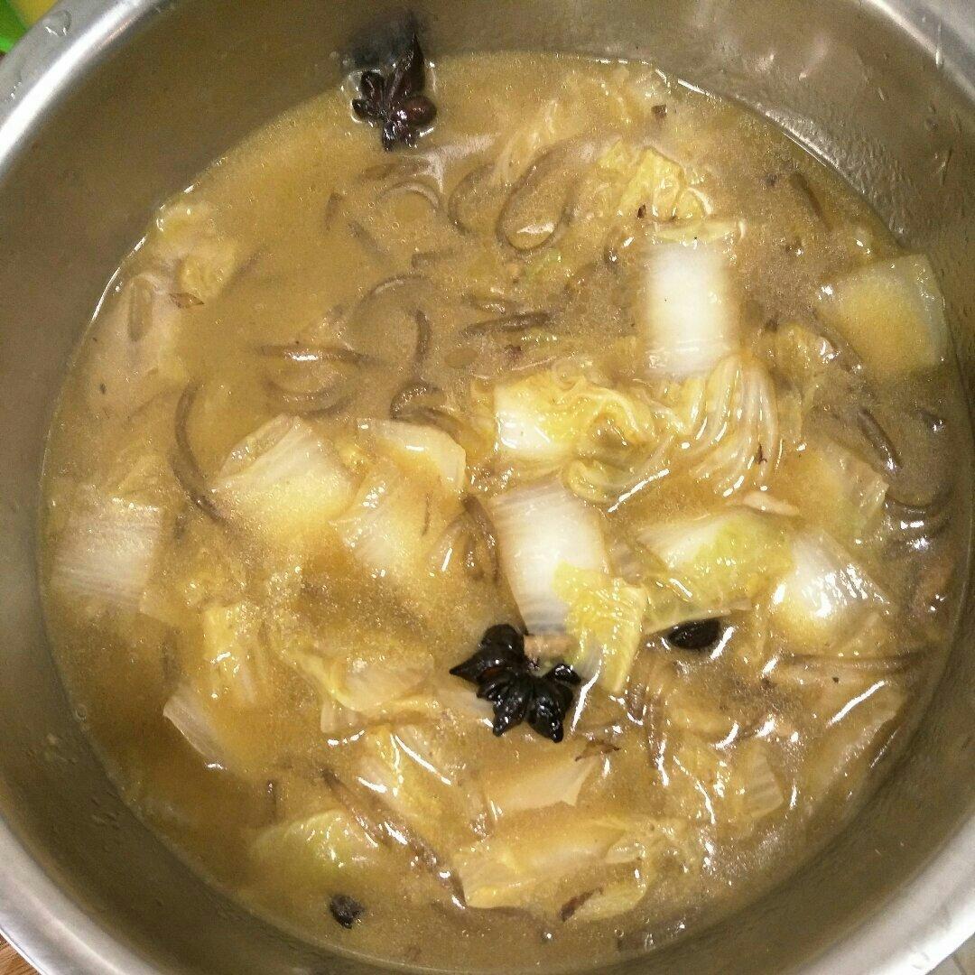 五只企鹅做的白菜炖粉条