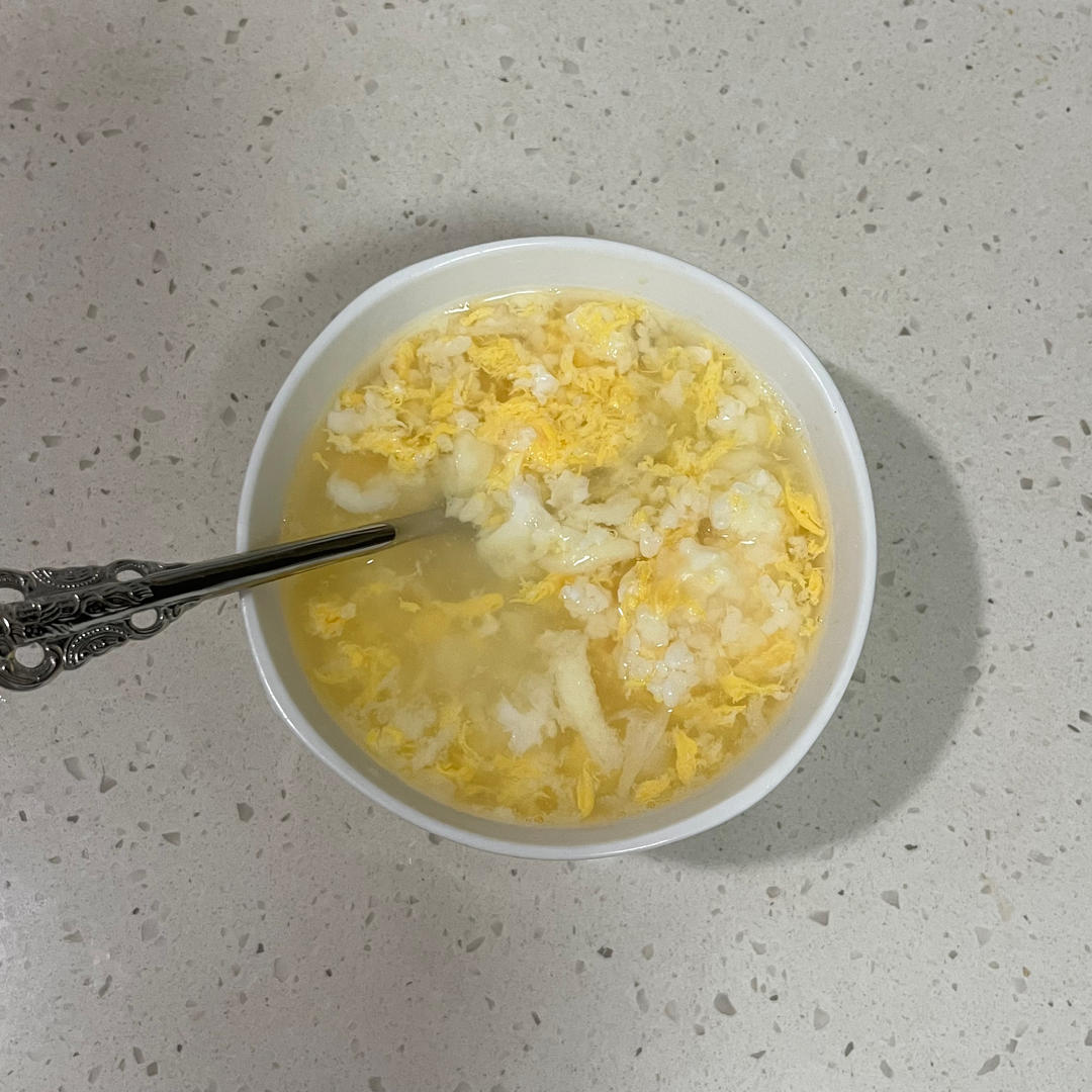 酒酿（醪糟）煮鸡蛋，早餐、夜宵都好吃