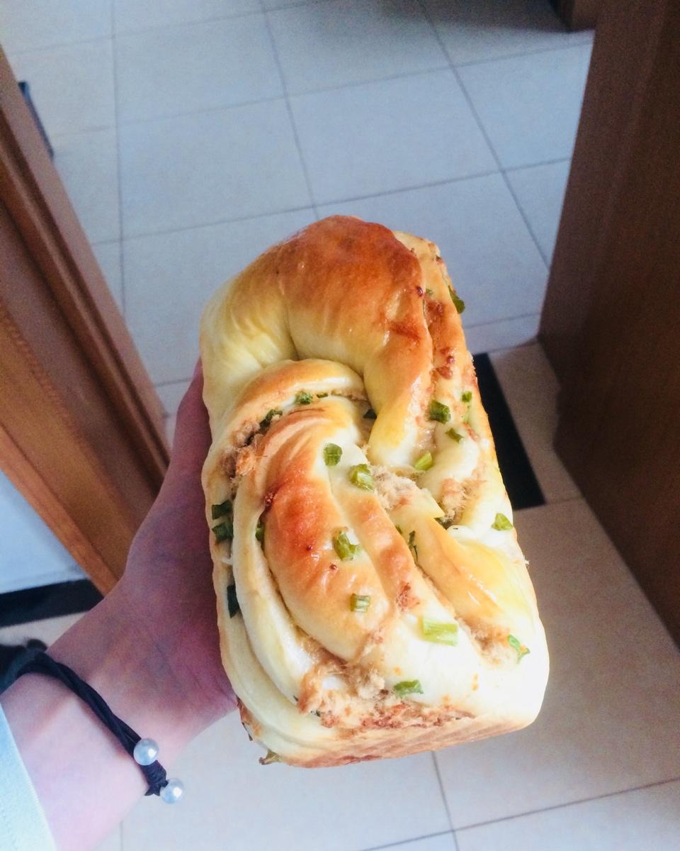 香葱肉松手撕吐司