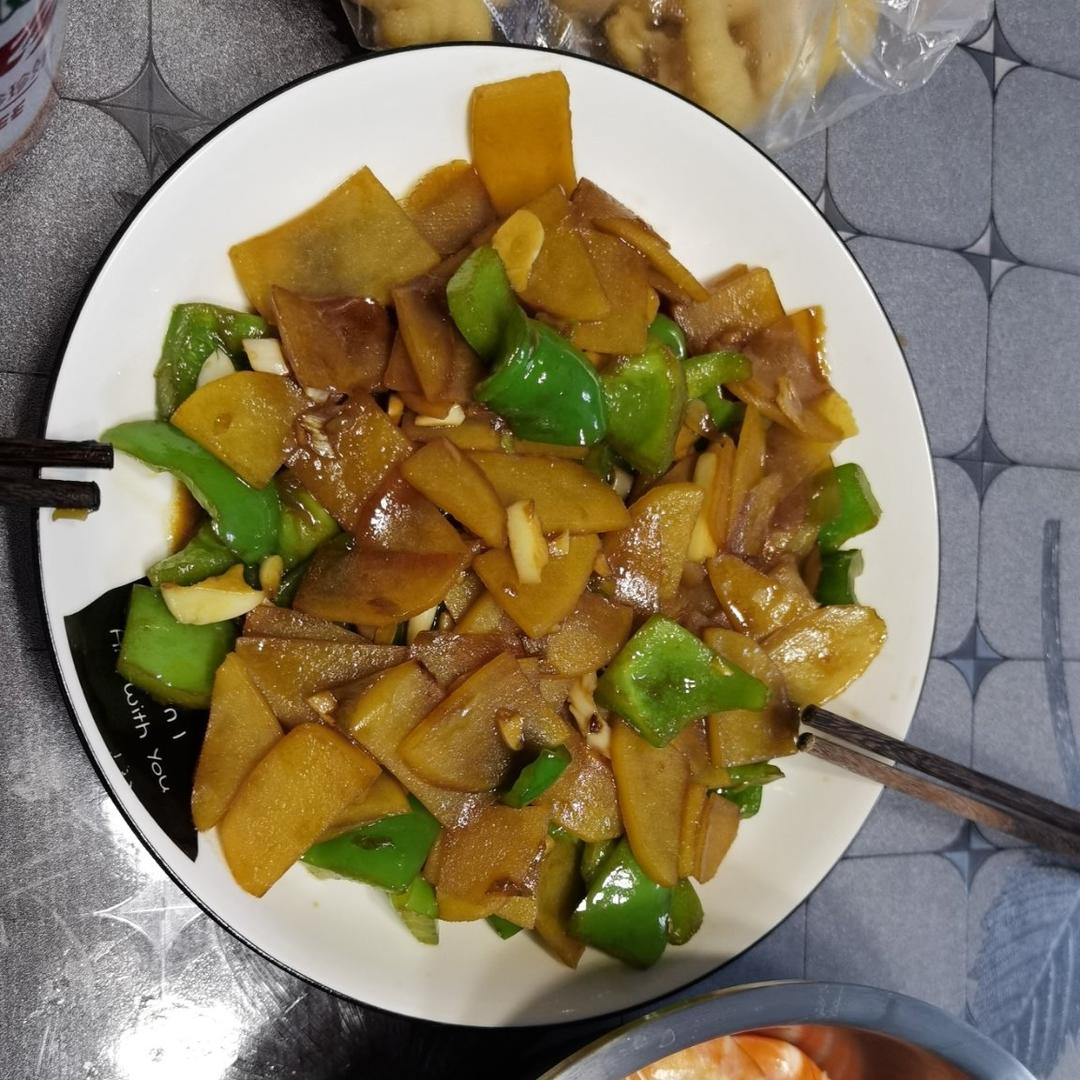 比肉都好吃的青椒炒土豆片😋简单又美味❗️