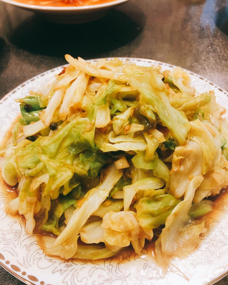 厨师长教你：“手撕包菜”的家常做法,简单又不失美味