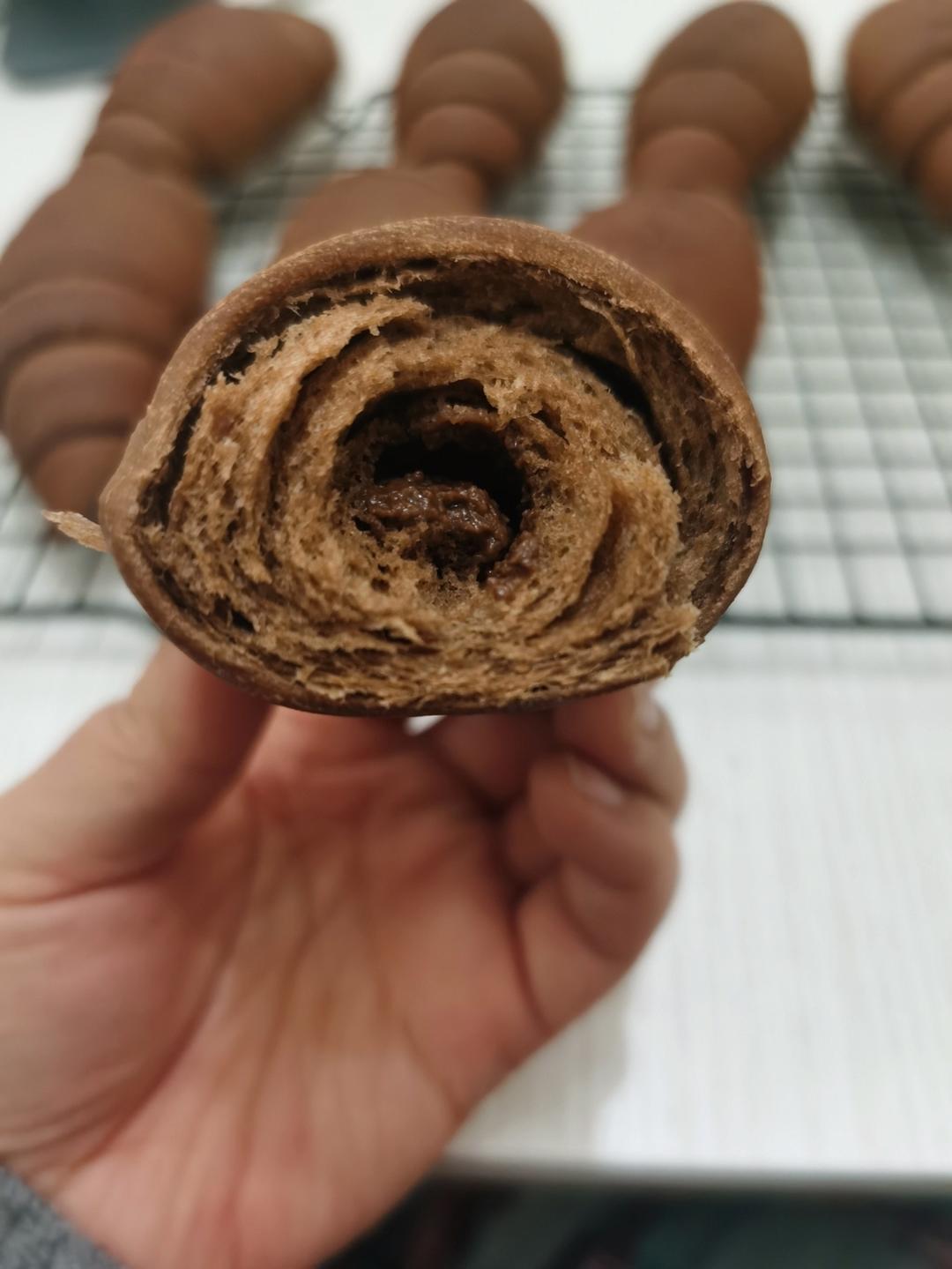 巧克力の盐可颂              （盐面包整型视频）