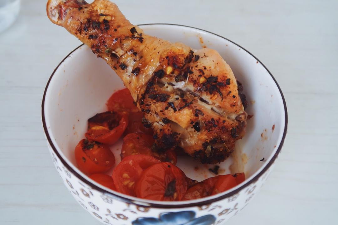 罗勒杂蔬烤手枪腿