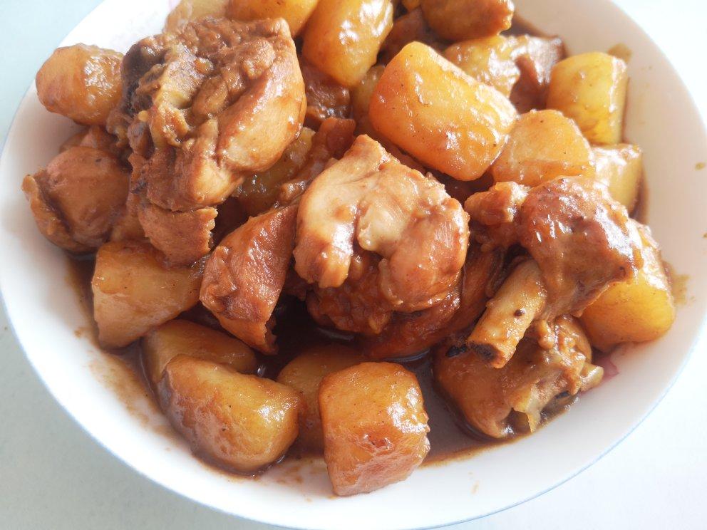 土豆焖鸡腿