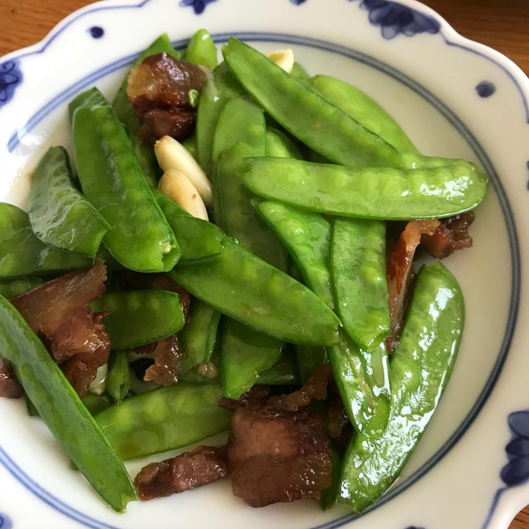 腊肠炒荷兰豆