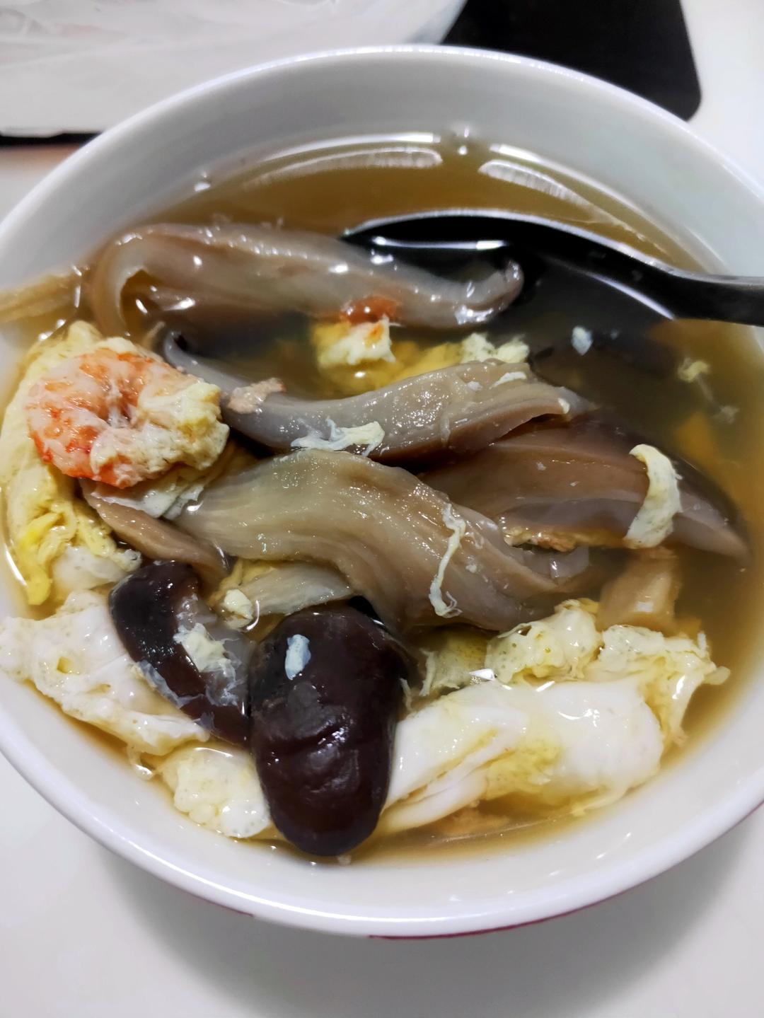 平菇虾仁蛋花汤