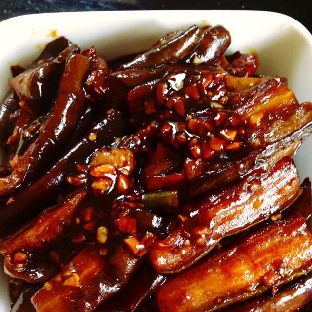 小小兔妞做的酱烧茄子