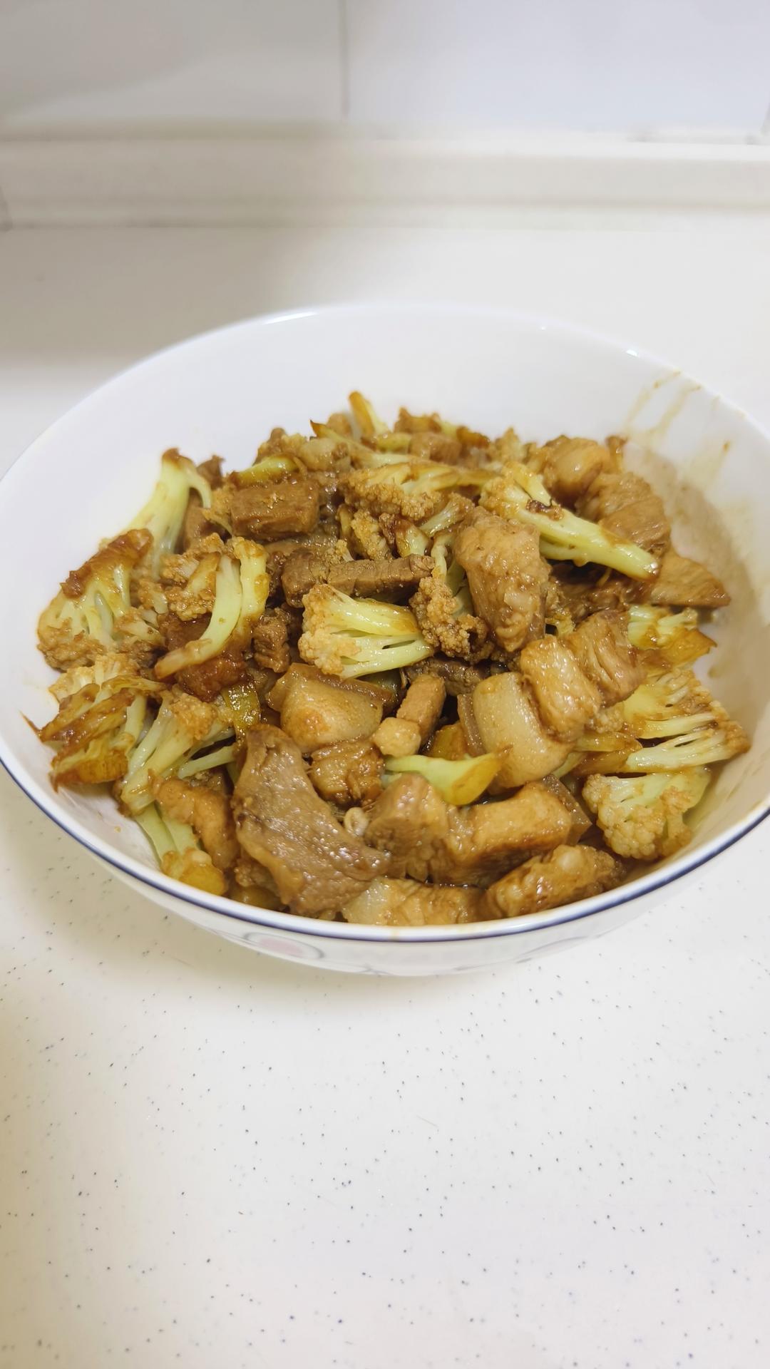 花菜炒五花肉片