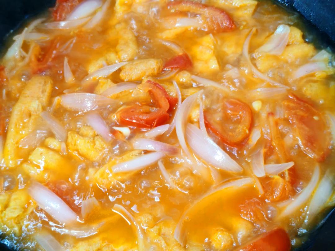 番茄洋葱牛肉汤面