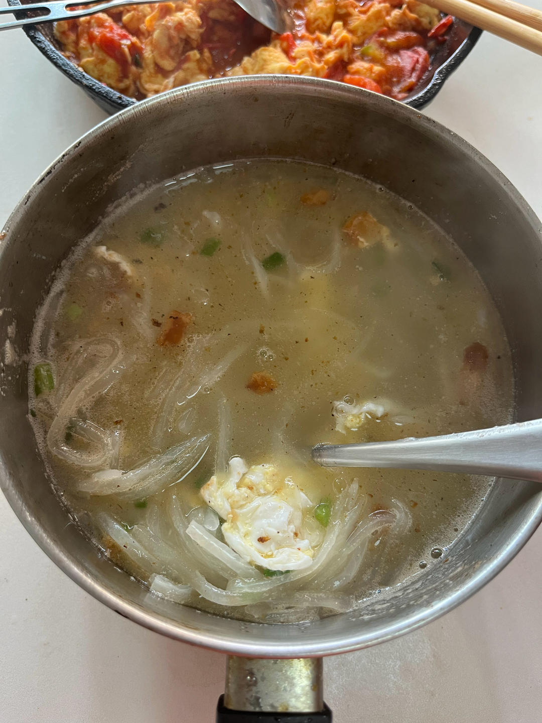 奶白鲜香的萝卜丝煎蛋汤