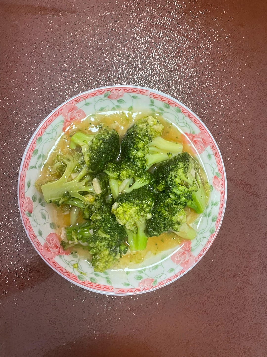 好吃到爆的耗油蒜蓉西兰花(从不修图，喜欢请关注)