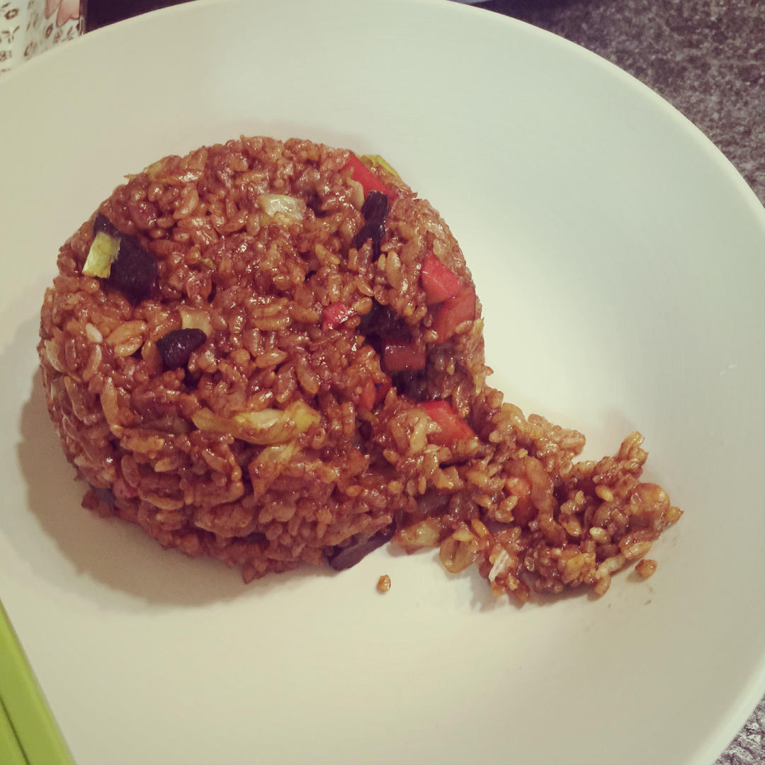 包菜酱油炒饭（隔夜饭华丽变身粒粒分明）