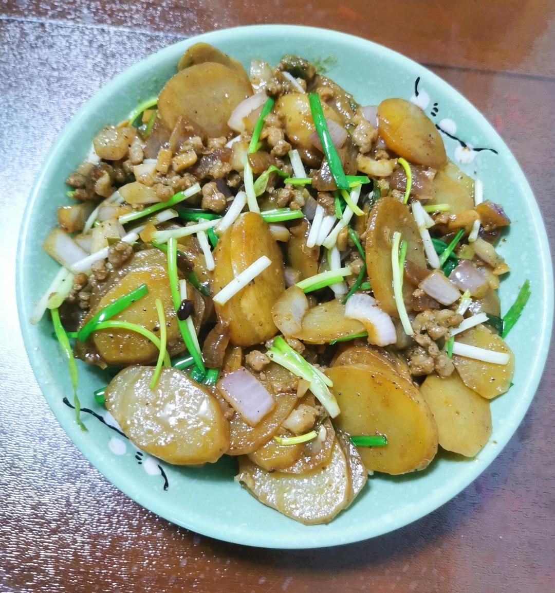 干锅土豆片