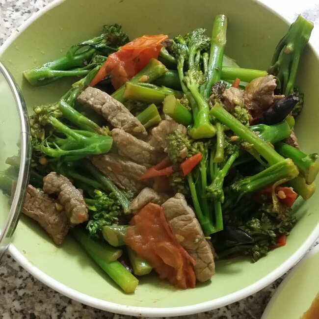 黑椒西兰花牛肉丁