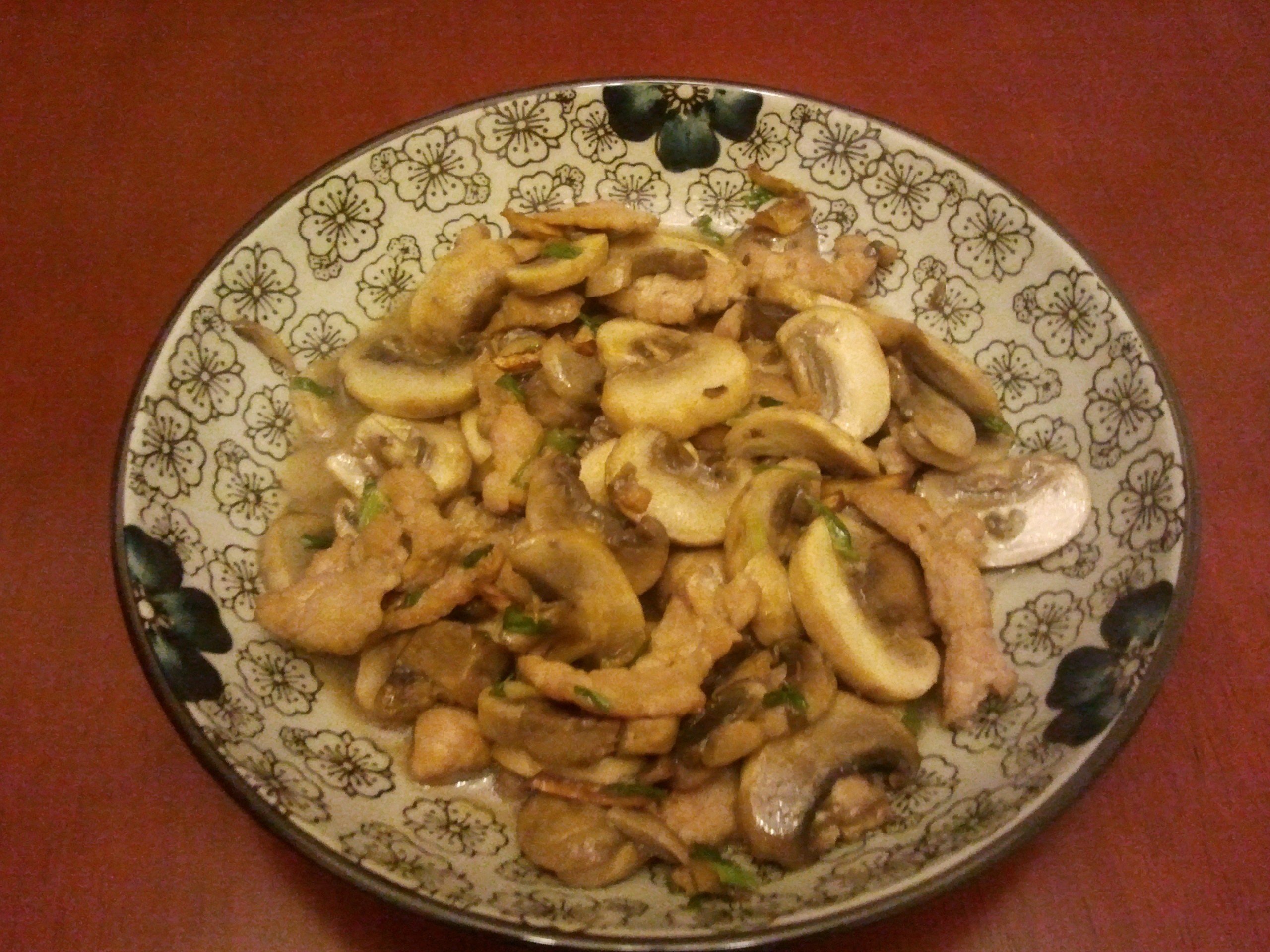 蘑菇炒肉片