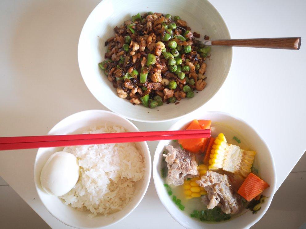豌豆炒肉