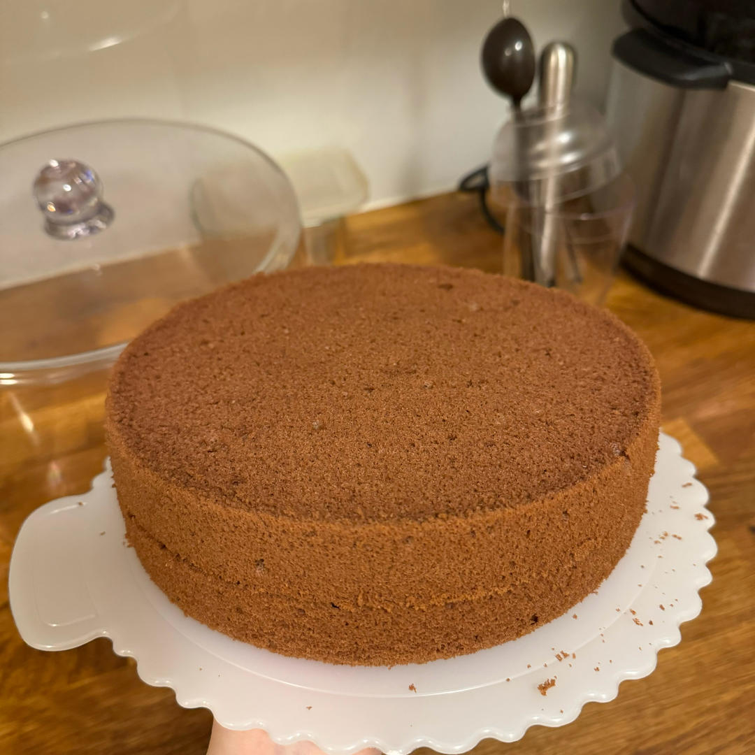 不消泡的八寸可可戚风蛋糕胚（超细腻后蛋法）