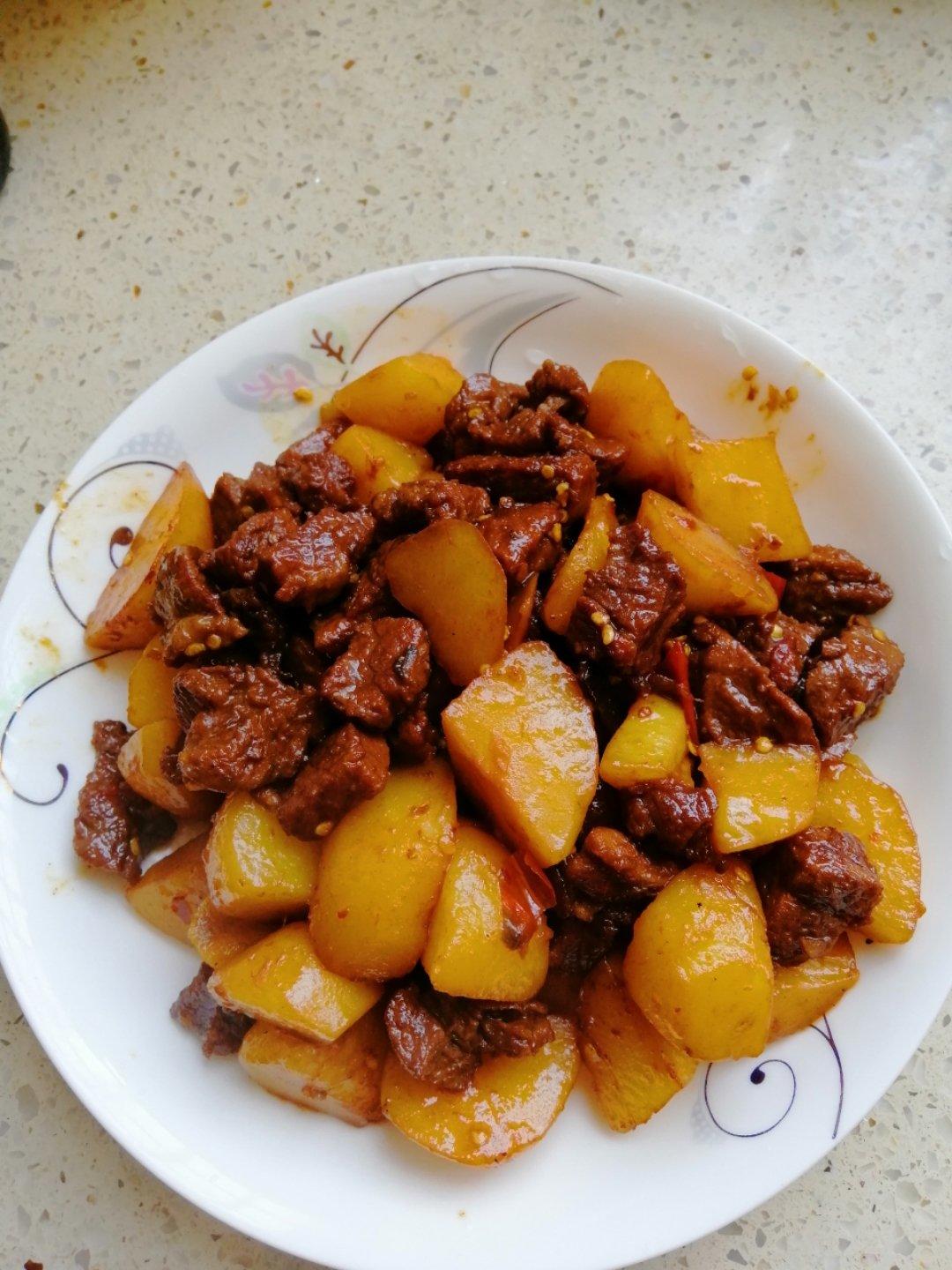 土豆炖牛肉