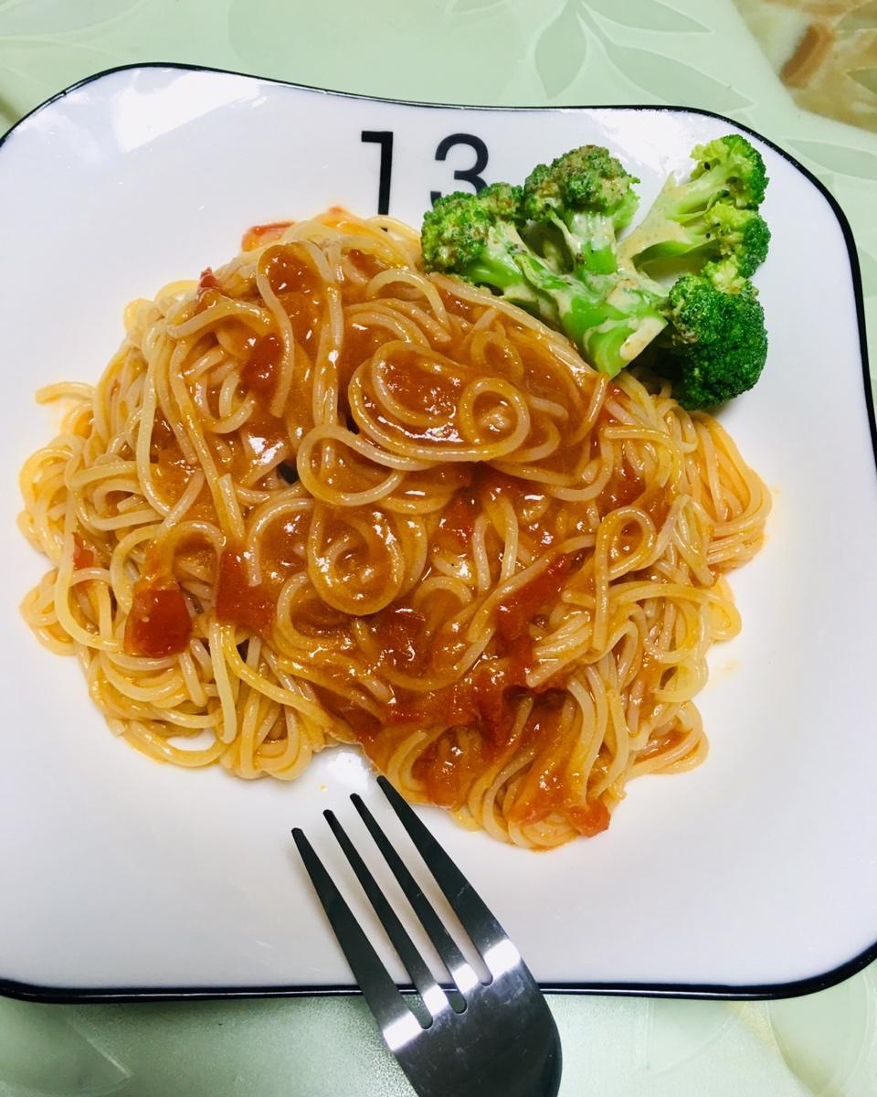 番茄肉酱意大利面