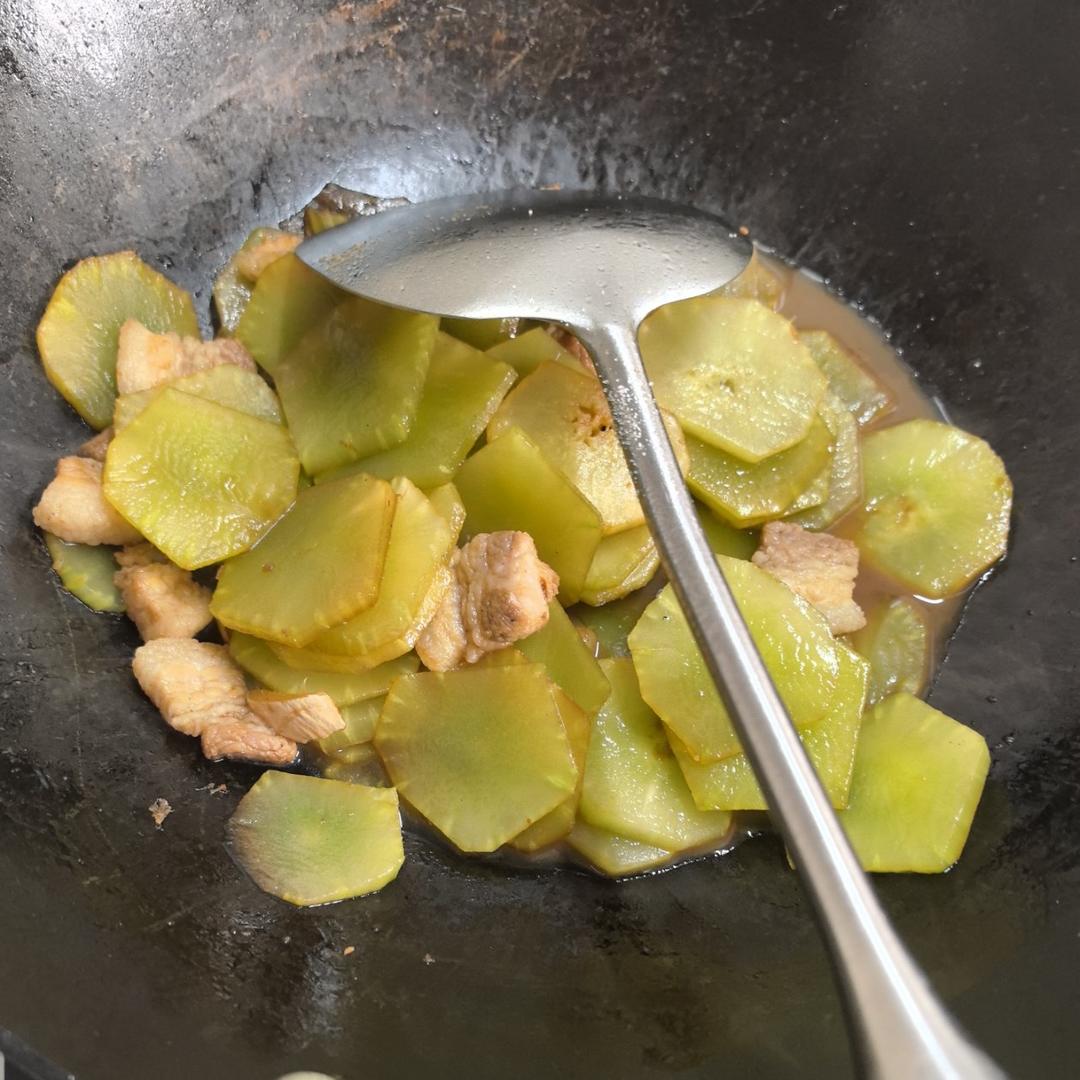 莴笋炒肉片