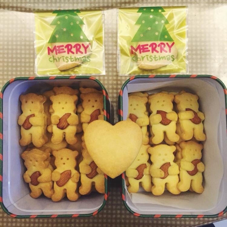 抱杏仁的小熊（造型饼干）