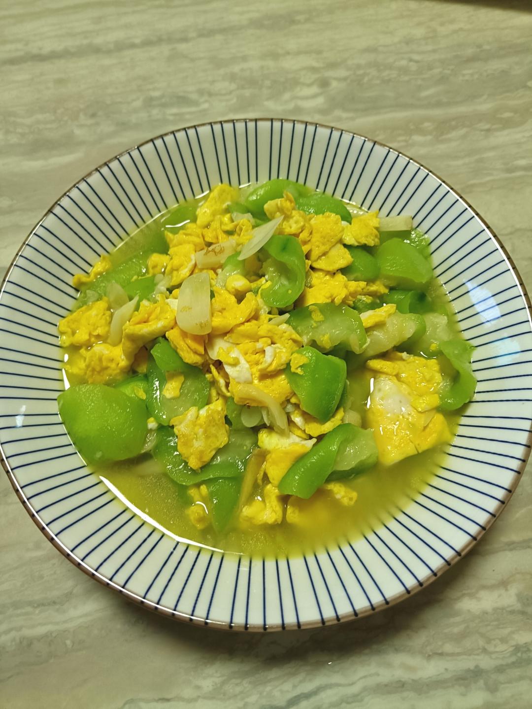 简单快手，五分钟搞定的丝瓜炒蛋