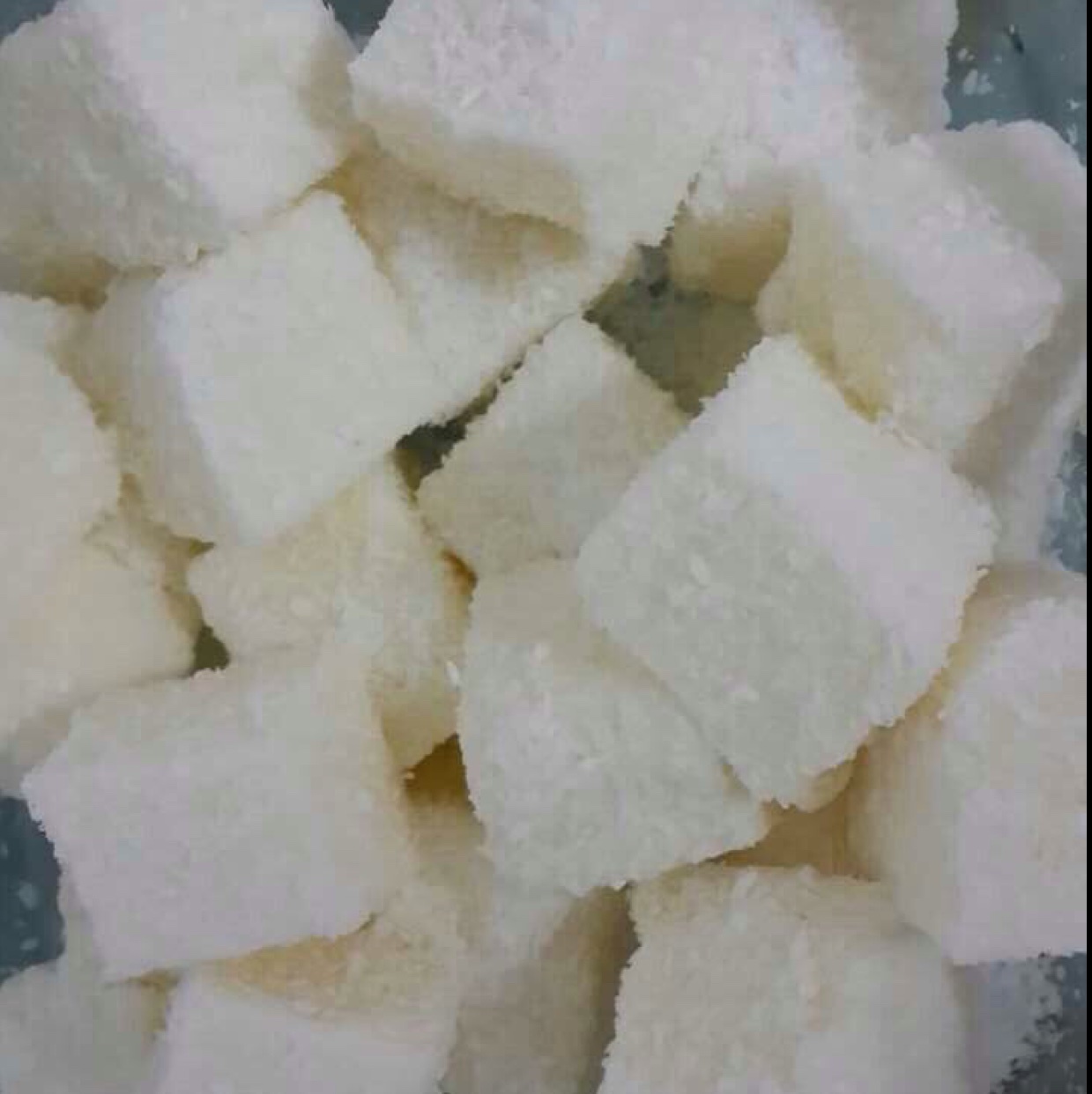 完胜85度C牛奶椰丝小方