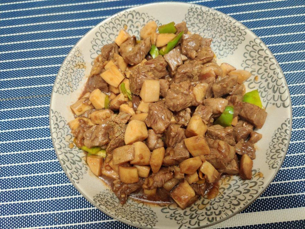 家常菜~杏鲍菇烧牛肉粒