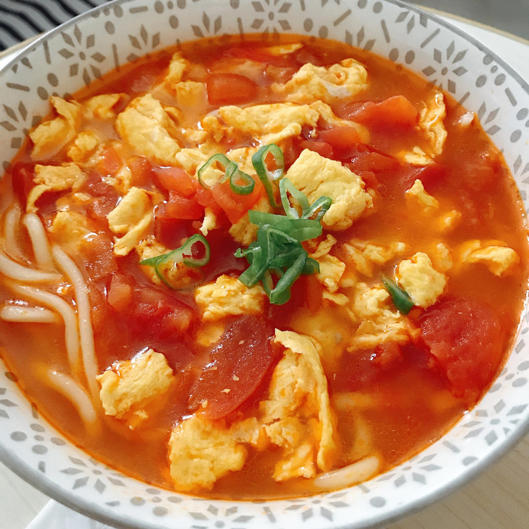 恨不得抱着锅舔的番茄鸡蛋面