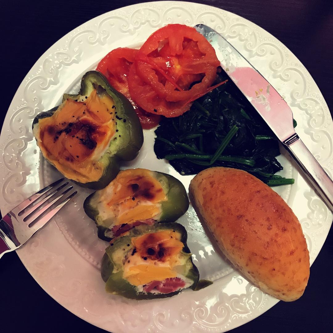 彩椒鸡蛋杯（早餐鸡蛋杯升级版）